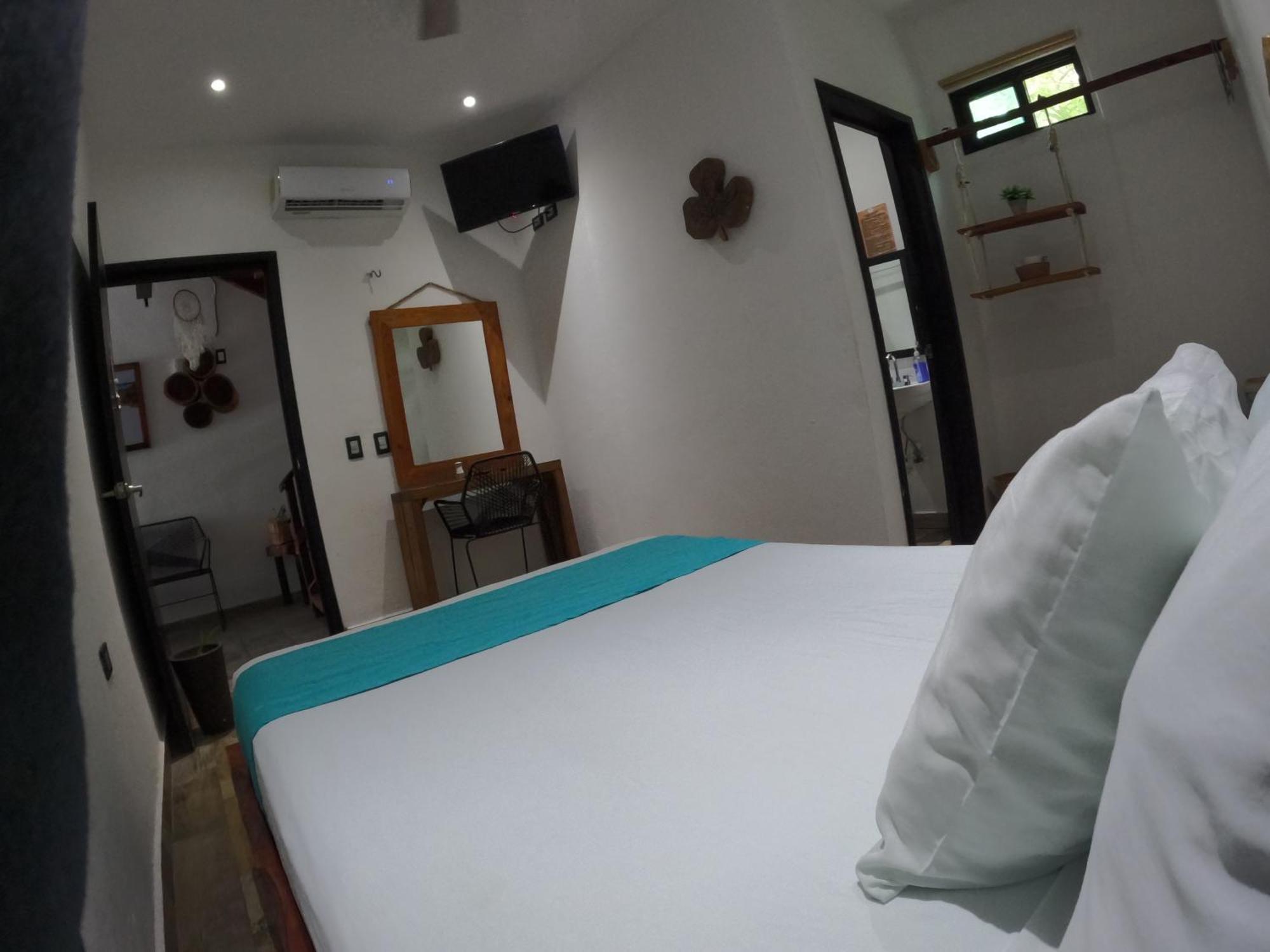 Hotel Y Beach Club Casa Mia Xulha -Bacalar Xul-Ha Buitenkant foto